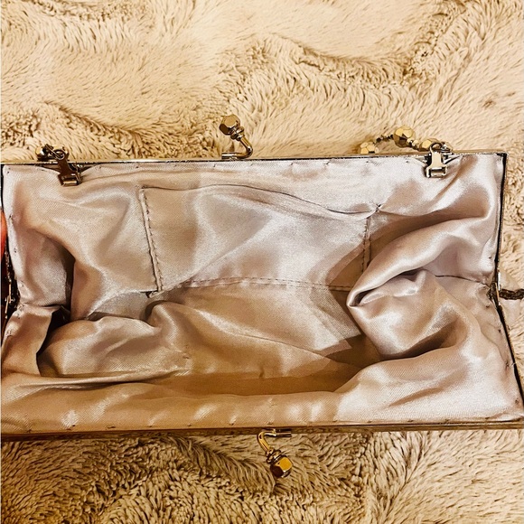 Beaded DSW Handbag - Picture 3 of 4